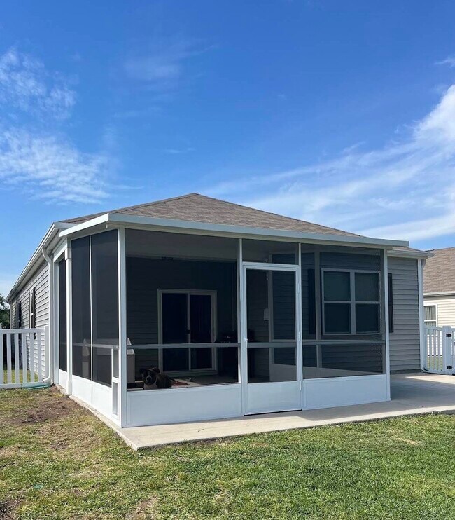 Building Photo - 542 Hay Hill Ln