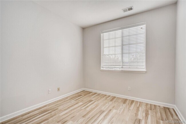 Building Photo - 22580 E Ontario Dr