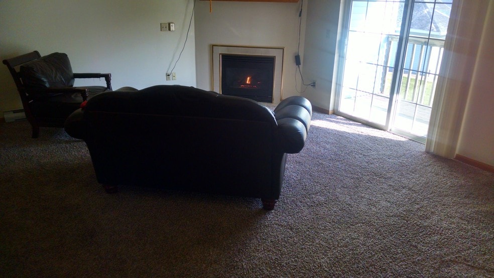 living room - 4937 Coventry Ct