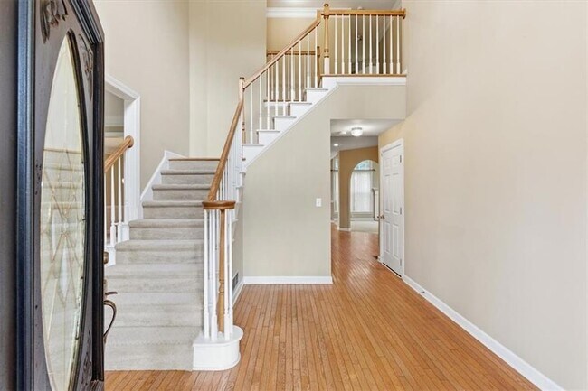 Building Photo - 3986 Fox Glen Dr