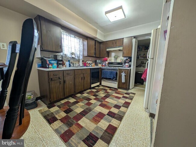 Building Photo - 6341 Musket Ct