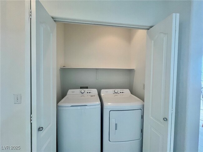 Building Photo - 10748 Tuscan Ct