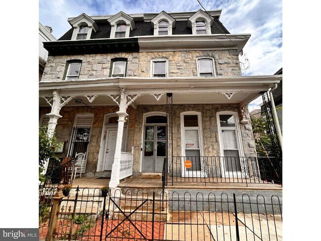 Building Photo - 411 N Preston St