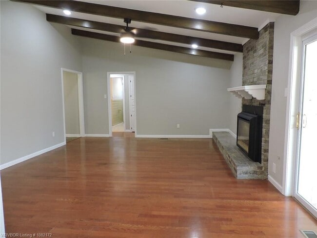 Building Photo - 6724 Riviera Dr