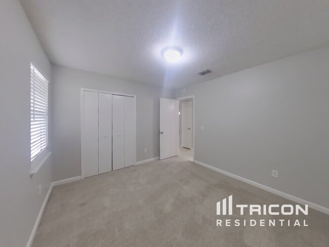 Building Photo - 11418 Prom Point Ct