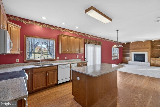 Building Photo - 5289 PA-309