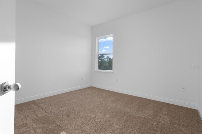 Building Photo - 1940 Sunshine Peak Dr