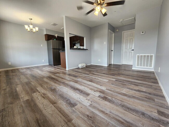 Building Photo - 3019 Corpus Christi St