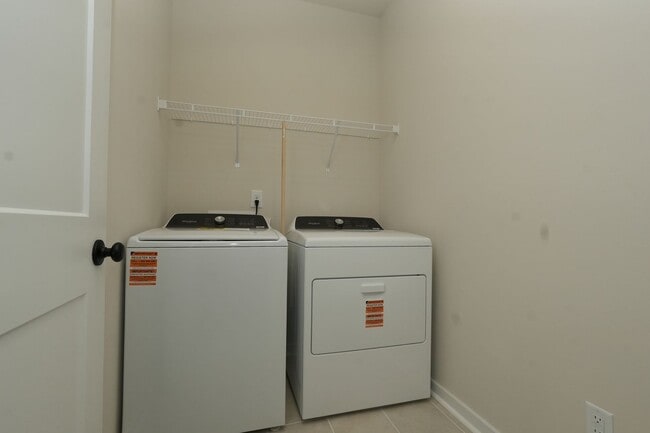 Building Photo - Coming Soon! 3 BR/3BA | New Toll Brothers Townhome | 1-Car Garage Parking | In Charlotte!