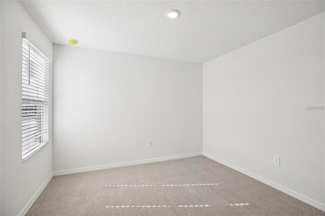 Building Photo - 698 Muhly Wy