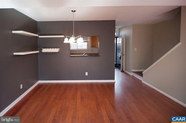 Building Photo - 1566 Garden Ct