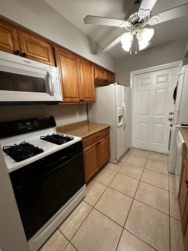 Building Photo - 240 SW 7th St