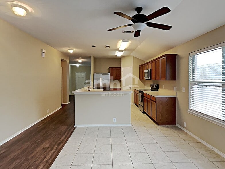 Building Photo - 2502 Quail Ridge Rd