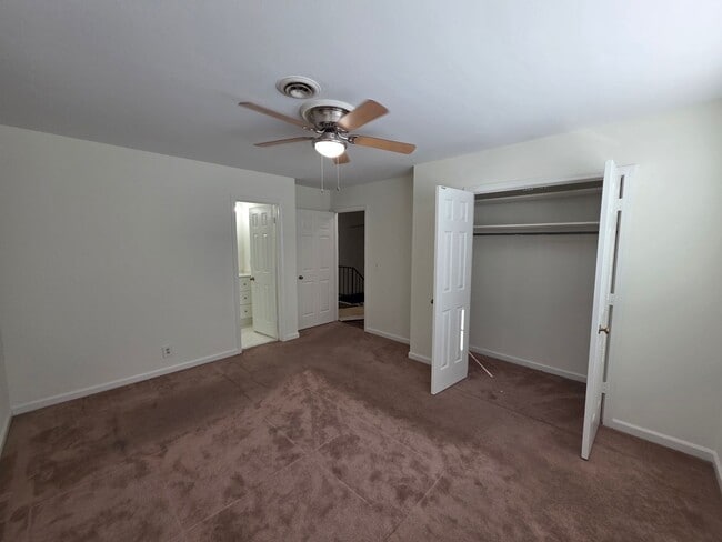 Building Photo - 1016 Todd Preis Dr