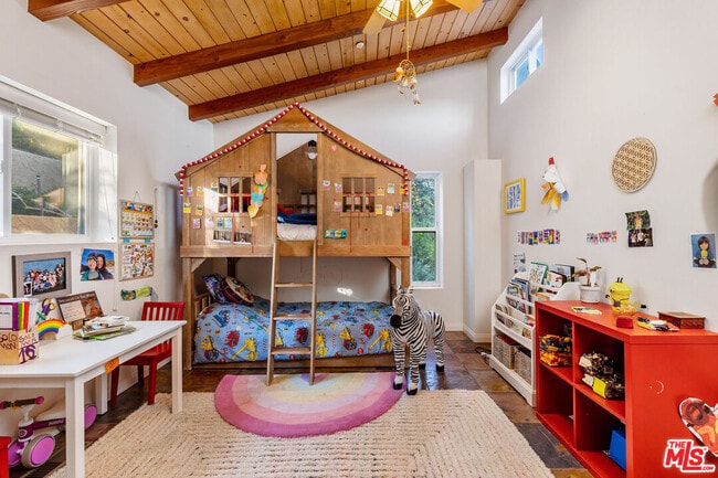 Building Photo - 2716 Halsey Rd