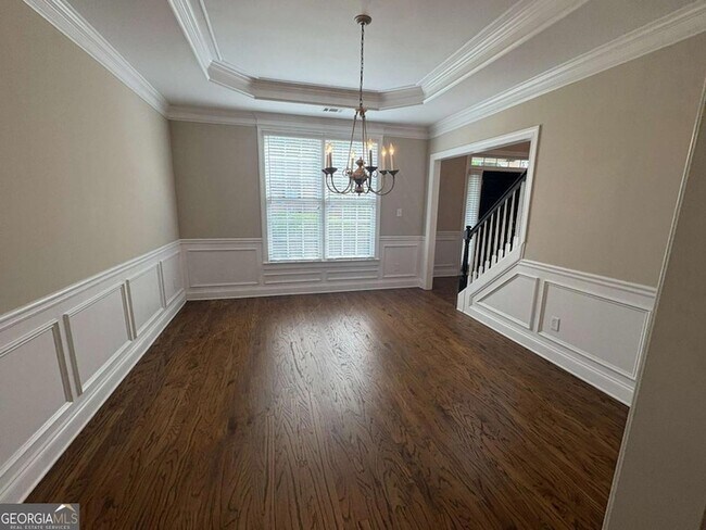 Building Photo - 1150 Lamont Cir