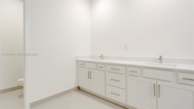 Building Photo - 20930 SW 96th Ct