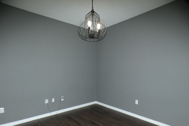 Building Photo - 3-Bedroom Home - The Woodlands