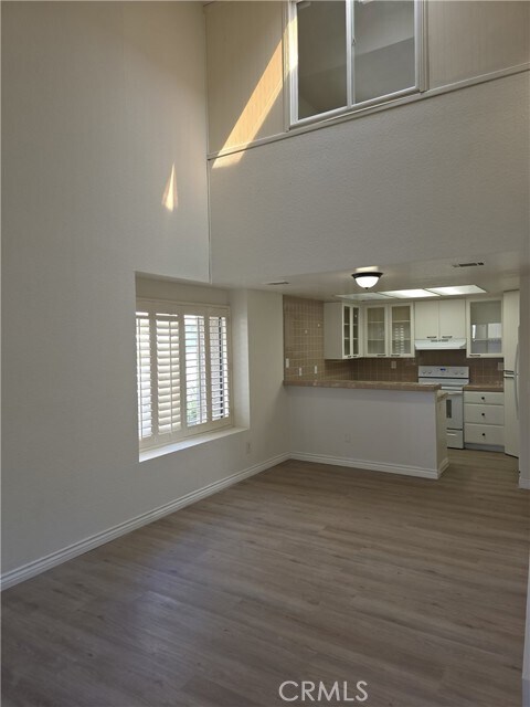 Building Photo - 19 Aruba St