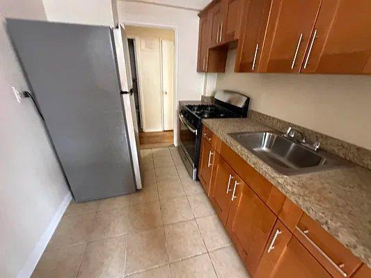 Primary Photo - 1 bedroom in Bronx NY 10471