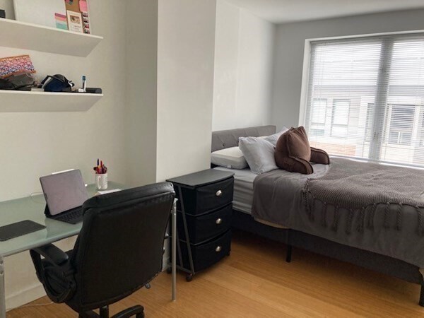 Building Photo - 16 Miner St