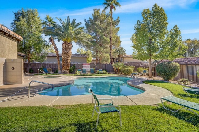 Building Photo - 735 Apple Tree Ct