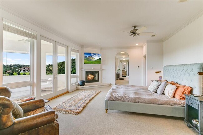 Building Photo - 5304 Scenic View Dr