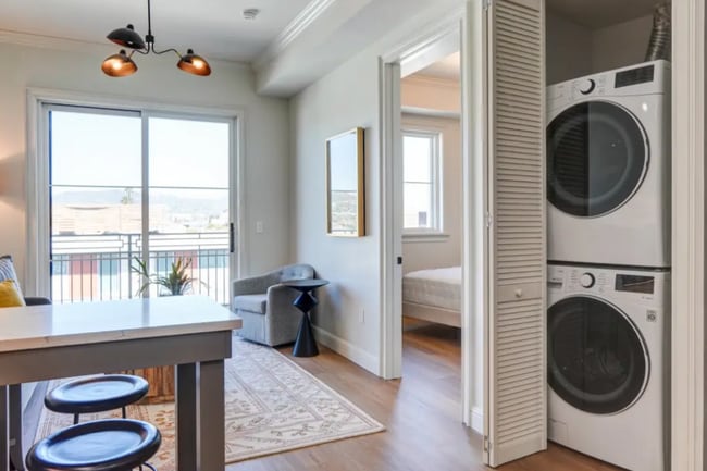 Building Photo - 5768 W 3rd St