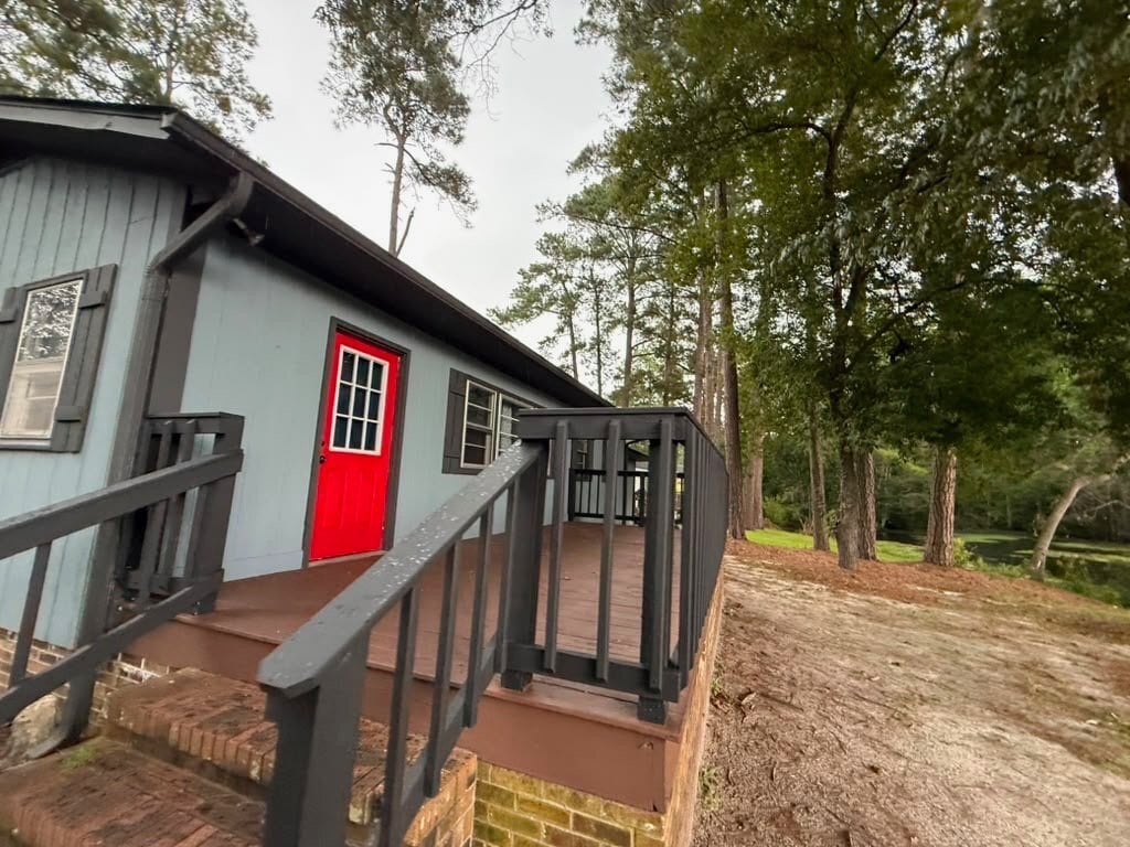 Building Photo - 303 Gator Lake Ct