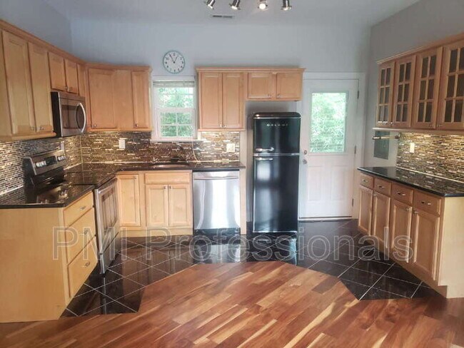 Building Photo - 1205 Cascade Falls Dr