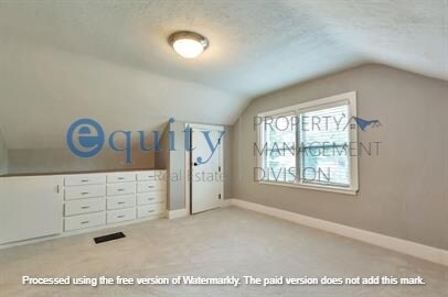 Building Photo - 4858 Viewmont St