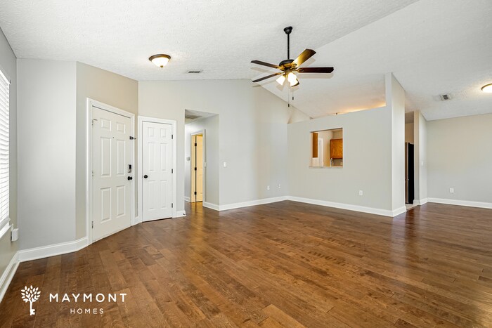 Building Photo - 3974 Eminence Ln