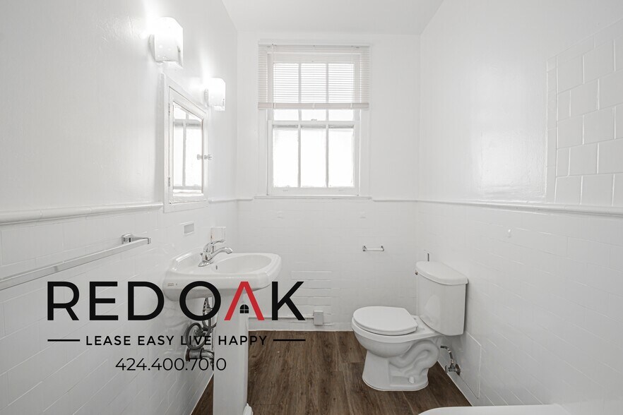 Building Photo - 2505 W 6th St