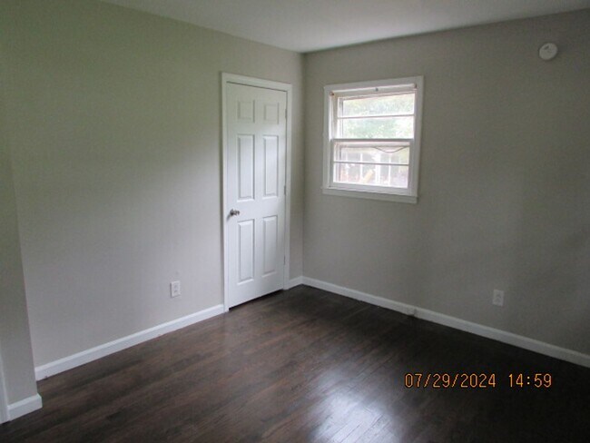 Building Photo - Close to Shaw AFB