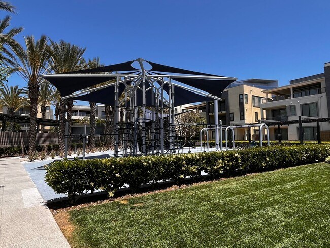 Building Photo - Luxury Condo in Lexington at Central Park ...