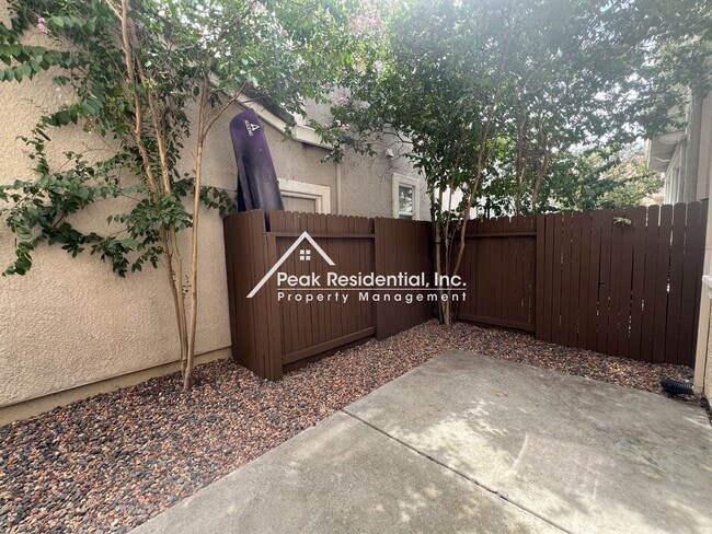 Building Photo - A Wonderful 3bd/2.5ba Natomas Home with Garage!