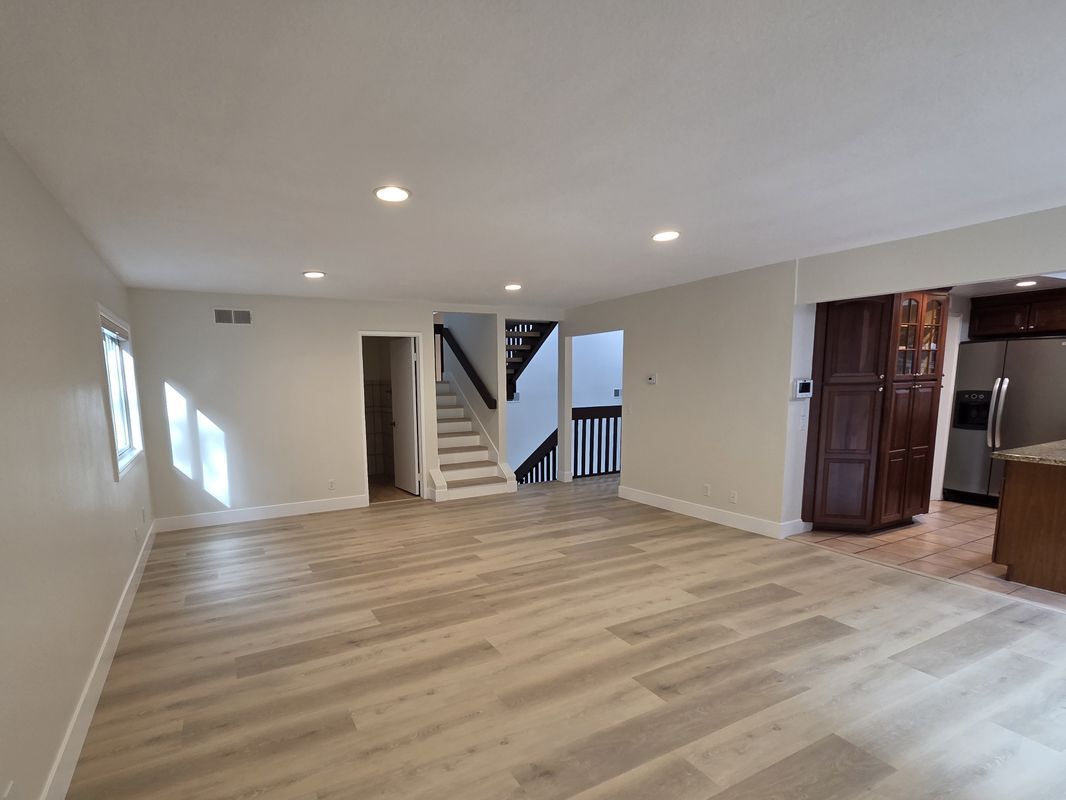 Building Photo - 24776 Glenwood