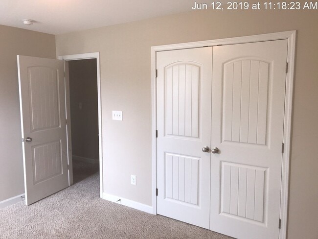 Building Photo - 124 Sorrel Ct