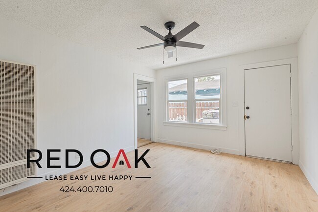 Primary Photo - 1212 E 76th Pl