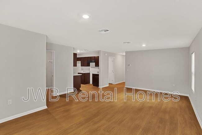 Building Photo - 6009 Dunmire Ave