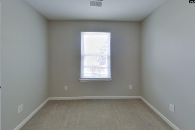 Building Photo - 120 Oakbrook Village Rd