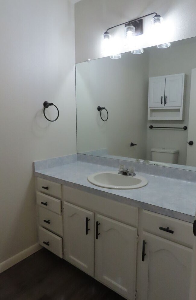 Building Photo - Spacious 4-Bedroom Home in Whitehouse ISD – Pet-Friendly with Large Fenced Yard! Bonus: Lawncare ...