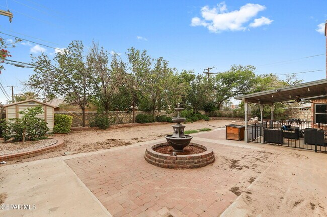 Building Photo - 9904 Monaco Dr