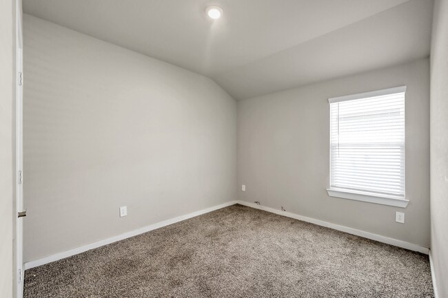 Building Photo - 14245 Wonder Lake Ln