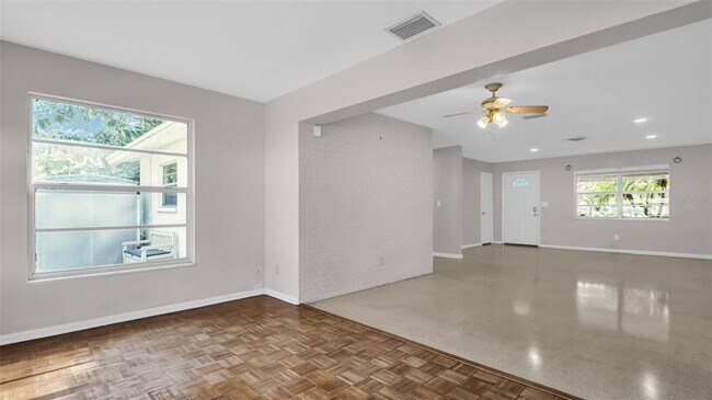 Building Photo - 5831 Hillside St