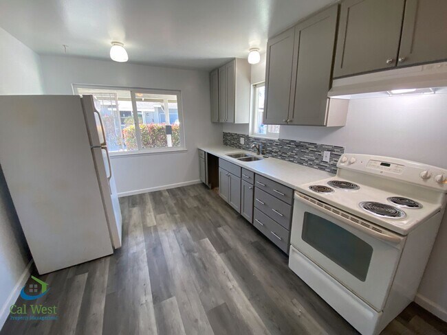 Building Photo - 01776 -3619/3621  Camden Avenue