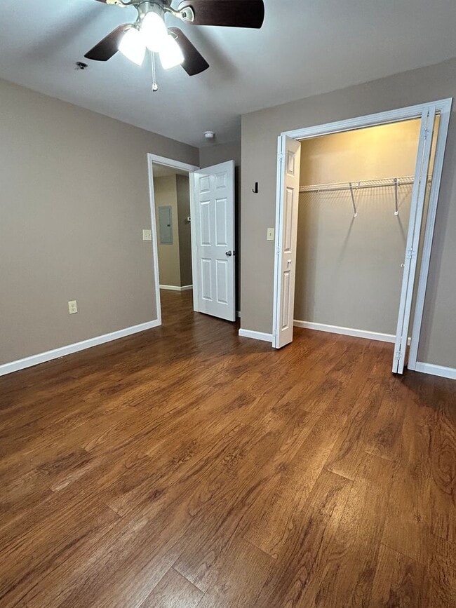 Building Photo - Jefferson Commons Apartments