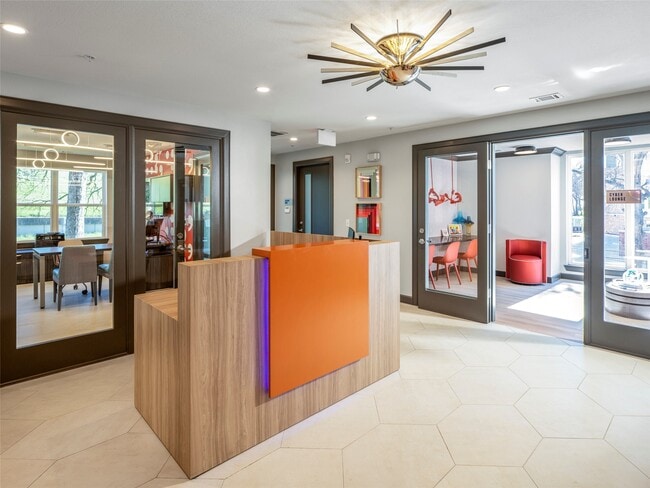 Building Photo - 1800 S I-35 Frontage Rd