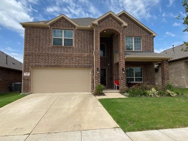 Building Photo - 913 Dickens Dr
