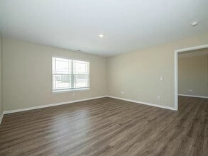 Building Photo - Fantastic 4bd/2ba home! Let yourself in!
